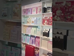 थोक के लिए फूलों के लिए लिपटे हुए कागज