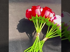 7-सिरों के अनुकरणीय गुलाबों का थोक बिक्री, शाही गुलाब घर, होटल, शादी के लिए हाथ से आयोजित गुलाब गुलदस्ते