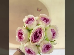 इन्स-शैली गुलाब कृत्रिम फूल, गुलदस्ते के साथ, हाथ से पकड़े गए गुलदस्ते, वेलेंटाइन डे फोटो शूट, और