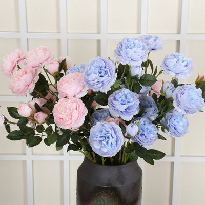 अच्छी कीमत होटल के लिविंग रूम को कृत्रिम प्योनी के फूलों से सजाया गया है ऑनलाइन