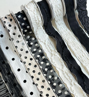 खरीदें DIY सजावटी फूलों की पैकेजिंग 14 मीटर ब्लैक एंड व्हाइट रिबन Qixi गुलदस्ता रिबन फूल की दुकान के साथ ऑनलाइन निर्माण