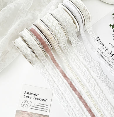 खरीदें धोने योग्य जैकार्ड फीता रिबन 1.6 सेमी चौड़ाई हस्तनिर्मित DIY बैच बाल सजावट फूल गुलदस्ता बंधा केक उपहार रिबन ऑनलाइन निर्माण