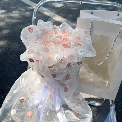 खरीदें Xiaoxiangfeng गुलाब गुलदस्ता, कृत्रिम फूल साबुन, संरक्षित फूल तैयार उत्पाद, उच्च अंत जन्मदिन का उपहार ऑनलाइन निर्माण