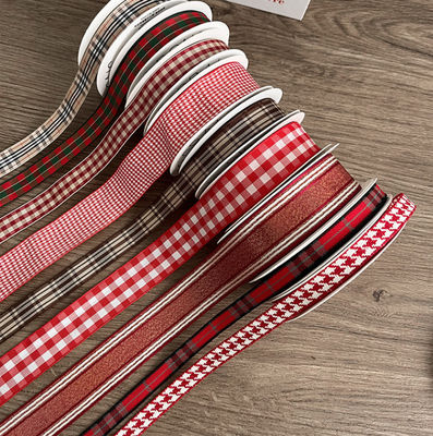 खरीदें ब्रिटिश स्टाइल टाई क्रिसमस प्लेड रिबन फूल गुलदस्ता इको-फ्रेंडली फैब्रिक टेप हस्तनिर्मित पुष्प DIY उपहार पैकेजिंग सामग्री ऑनलाइन निर्माण