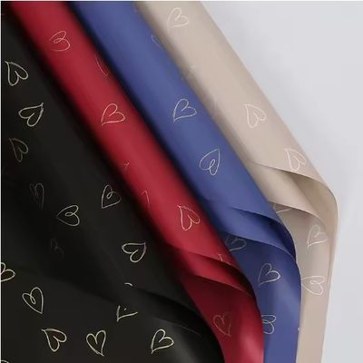 अच्छी कीमत 20 पीसीएस प्यार दिल मुद्रण जलरोधक कागज फूल लपेटना फूल लपेटना कागज ऑनलाइन