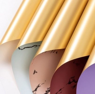 अच्छी कीमत सबसे ज्यादा बिकने वाले सोने के संगमरमर के पैटर्न वाले फूलों के गुलदस्ते, पैकेजिंग पेपर, फूलों को लपेटने के लिए कागज, फूलों की दुकान की सामग्री, उपहार और फूलों की कला ऑनलाइन