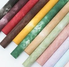 अच्छी कीमत स्याही टाई डाई पत्थर बनावट जलरोधक फूल फूल पैकेजिंग फैशनेबल फूलवाला पैकिंग और गुलदस्ता पैकिंग के लिए कागज ऑनलाइन