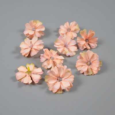 अच्छी कीमत सिमुलेटेड स्टार लैंग्वेज फूल उपहार बॉक्स फूल बॉक्स सामान डेज़ी फूल सिर हस्तनिर्मित सामग्री बाल सामान स्कर्ट समर्थन सजावटी फूल ऑनलाइन