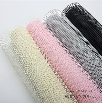 अच्छी कीमत 50*50 सेमी कागज कोरियाई शैली के फूल कला वर्ग नेट DIY के लिए हस्तनिर्मित फूल गुलदस्ता अस्तर ऑनलाइन