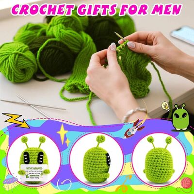 अच्छी कीमत Handmade Knit Positive Extraterrestrial Martian Doll Birthday Classmate Fathers Graduation Gifts Crochet Doll ऑनलाइन