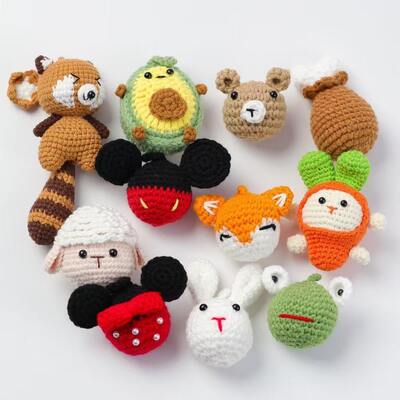 अच्छी कीमत होम क्रिसमस सजावट उपहार कुंजीपटल के लिए नई हस्तनिर्मित Crochet बुना हुआ प्लश गुड़िया Amigurumi ऑनलाइन
